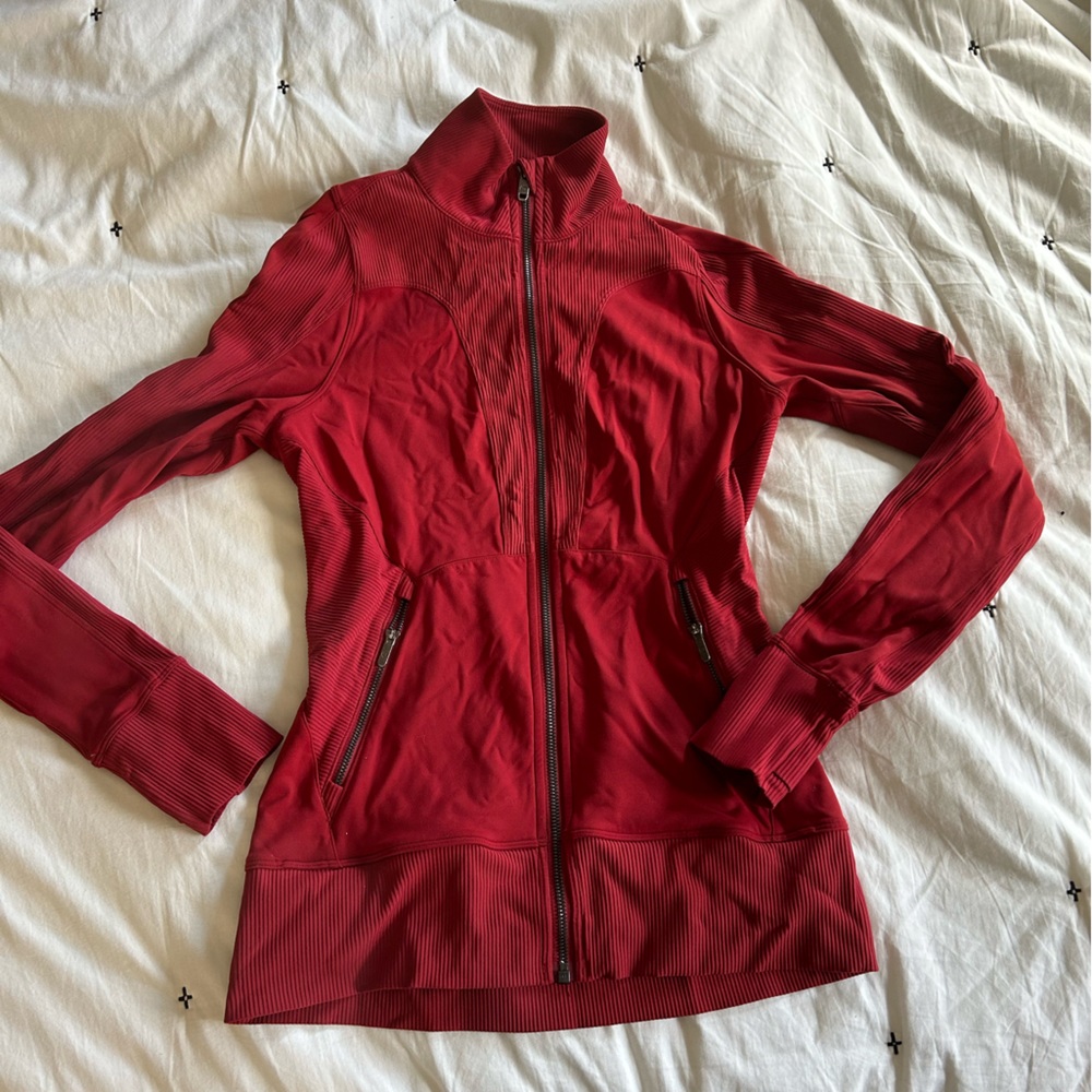 Women’s Lululemon zip jacket size 6